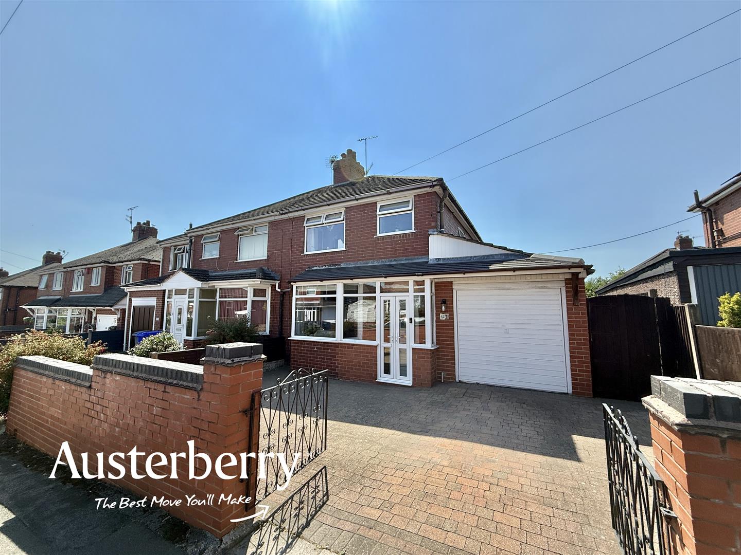 3 bed property in Cedar Grove, Stoke-On-Trent